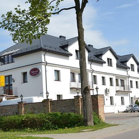 Sala Bankietowa I Pokoje Goscinne Sokolka Esterno foto