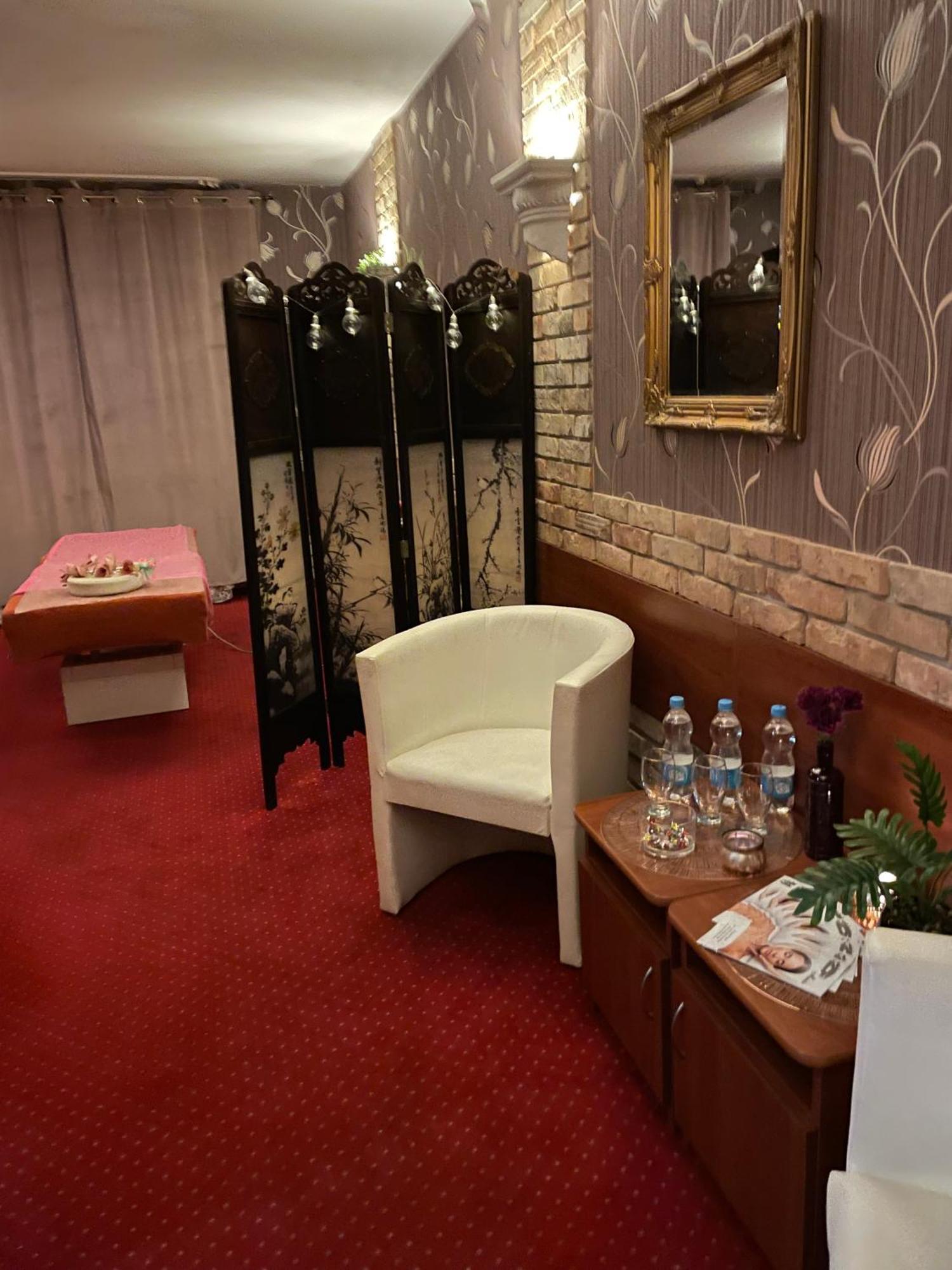 Sala Bankietowa I Pokoje Goscinne Sokolka Esterno foto