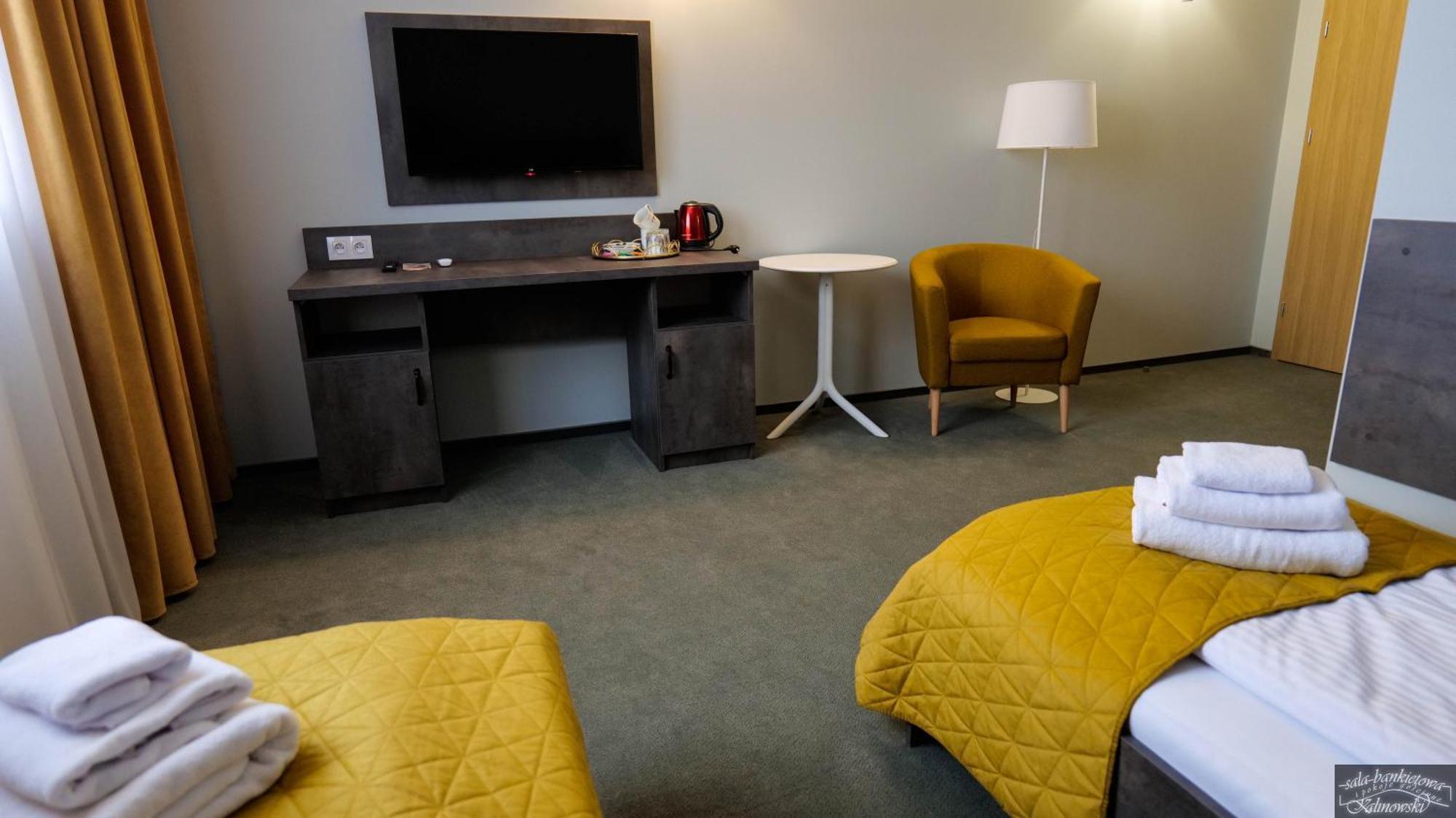 Sala Bankietowa I Pokoje Goscinne Sokolka Esterno foto