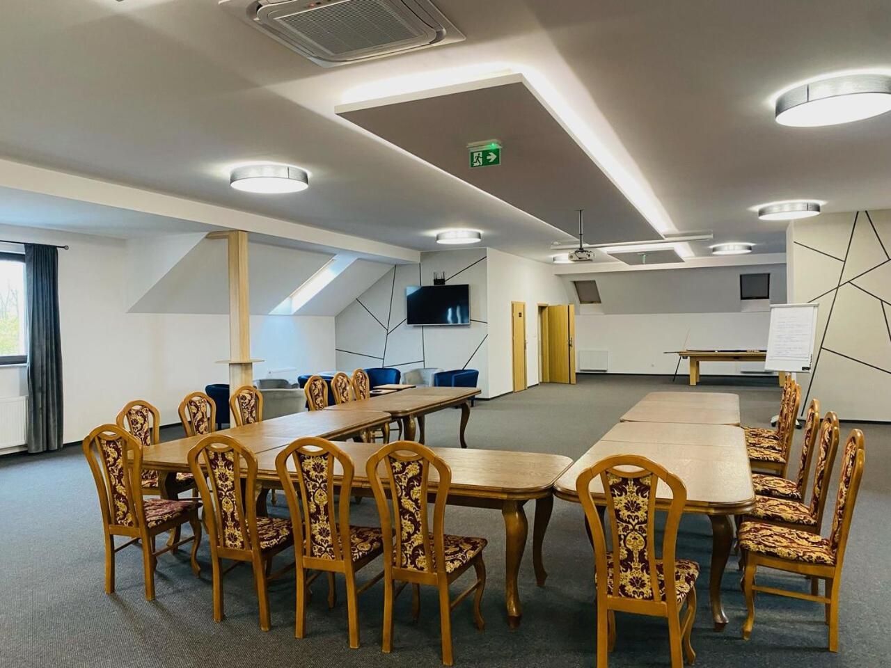 Sala Bankietowa I Pokoje Goscinne Sokolka Esterno foto