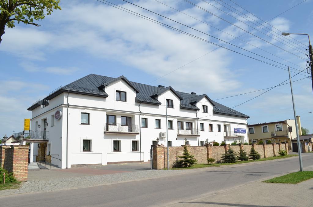 Sala Bankietowa I Pokoje Goscinne Sokolka Esterno foto